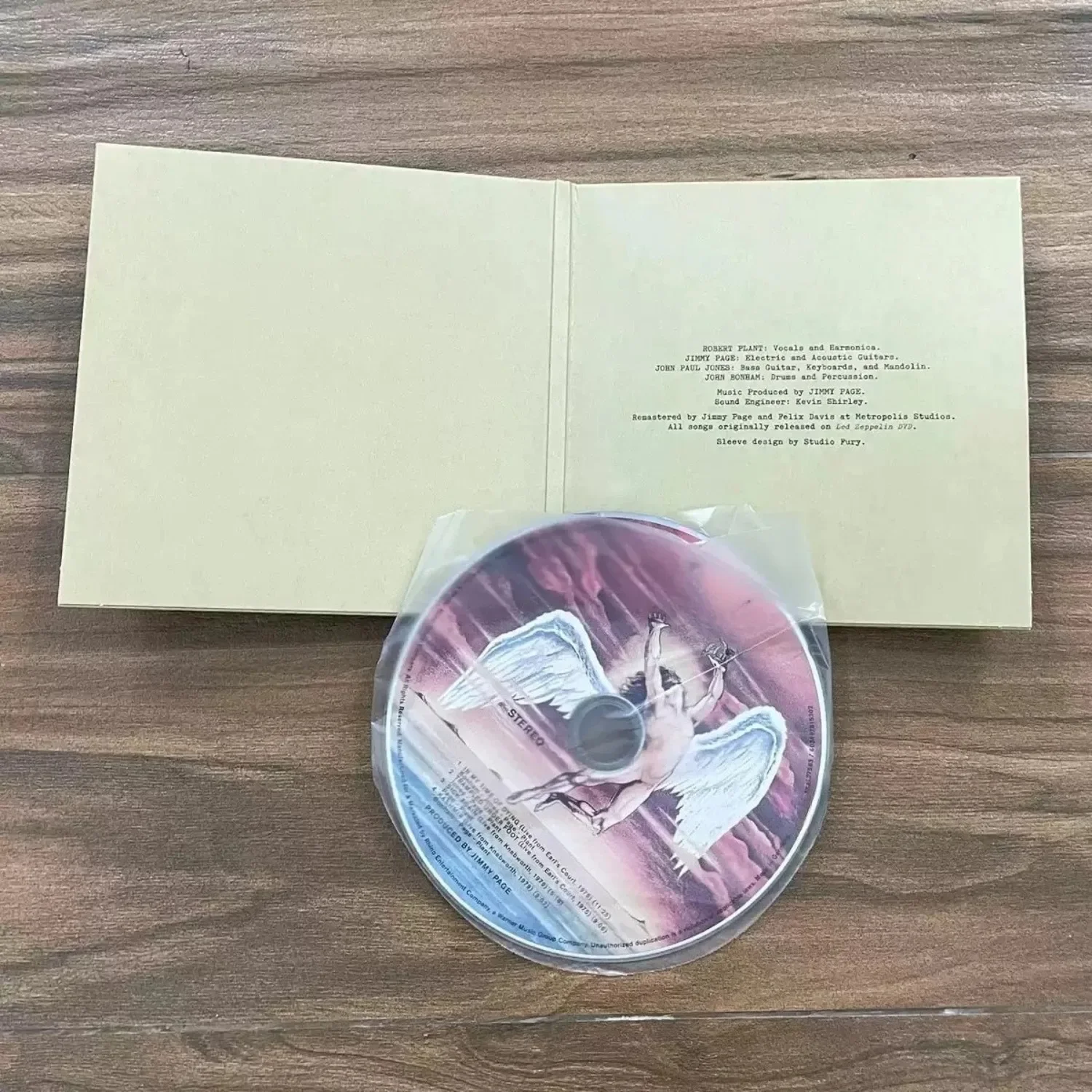 Ремастеринговый музыкальный CD – обзор и цена Live Rock